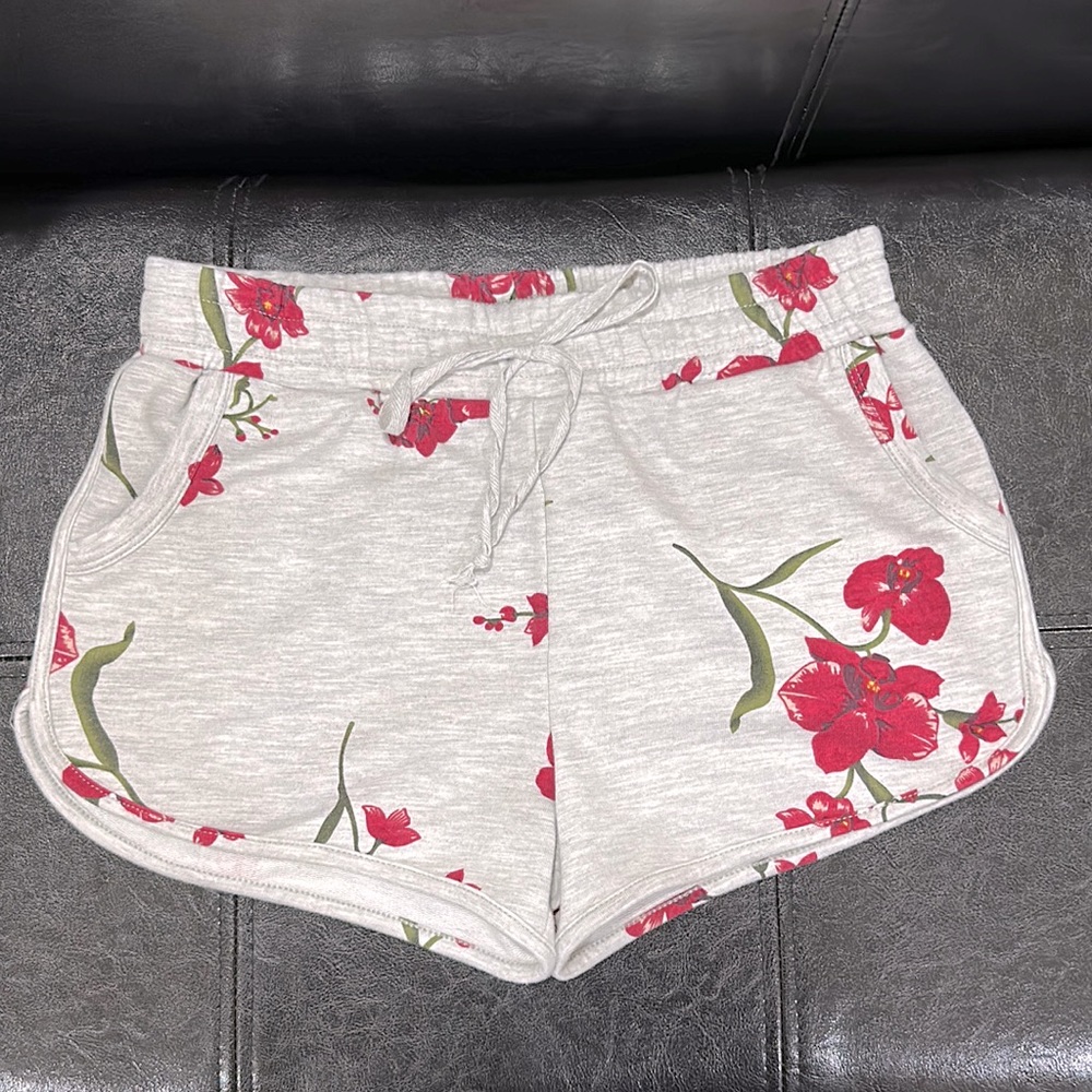 Women’s cotton floral shorts